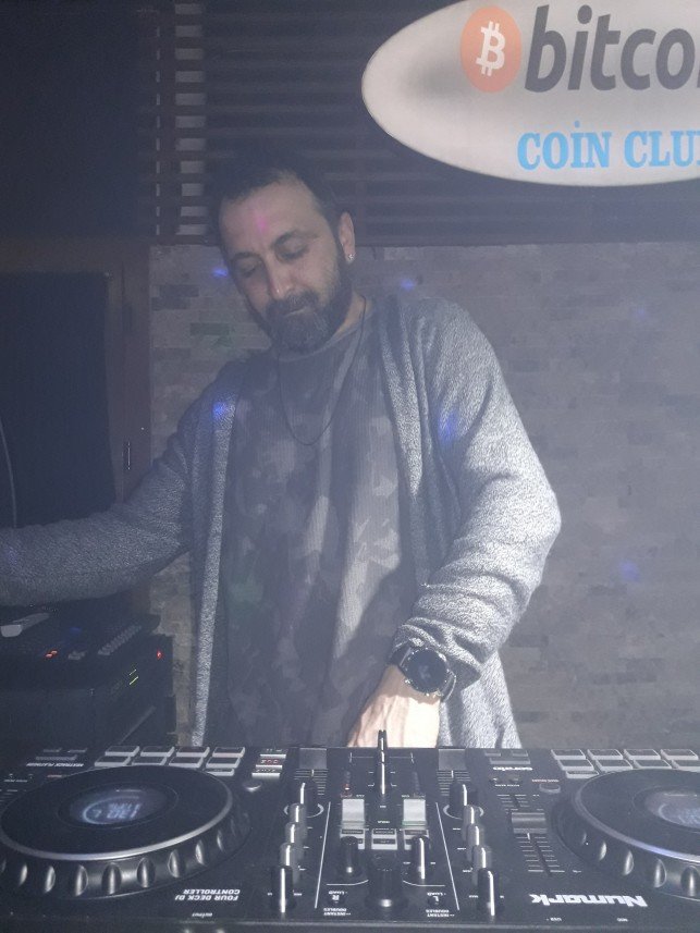 DJ Erkin Özüner