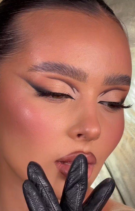 Dua Basal Makeup Artist