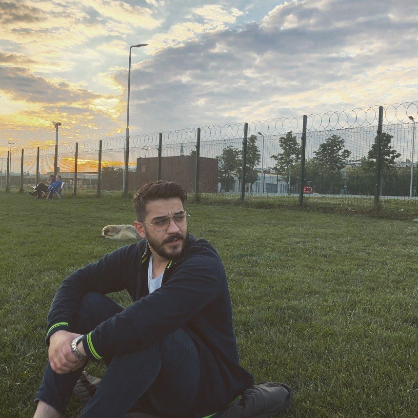 Ekin Kaya