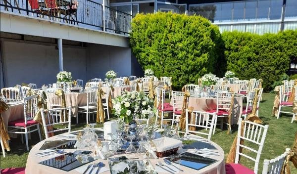 Elan 35 Catering & Event