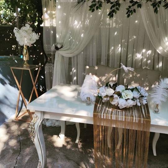 Elan 35 Catering & Event