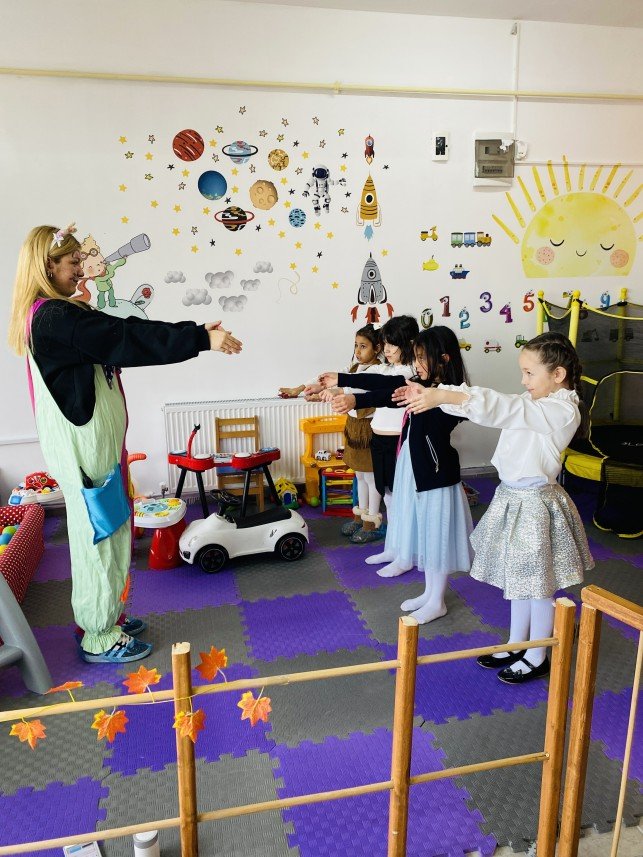 Elif Art Clup Parti Evi