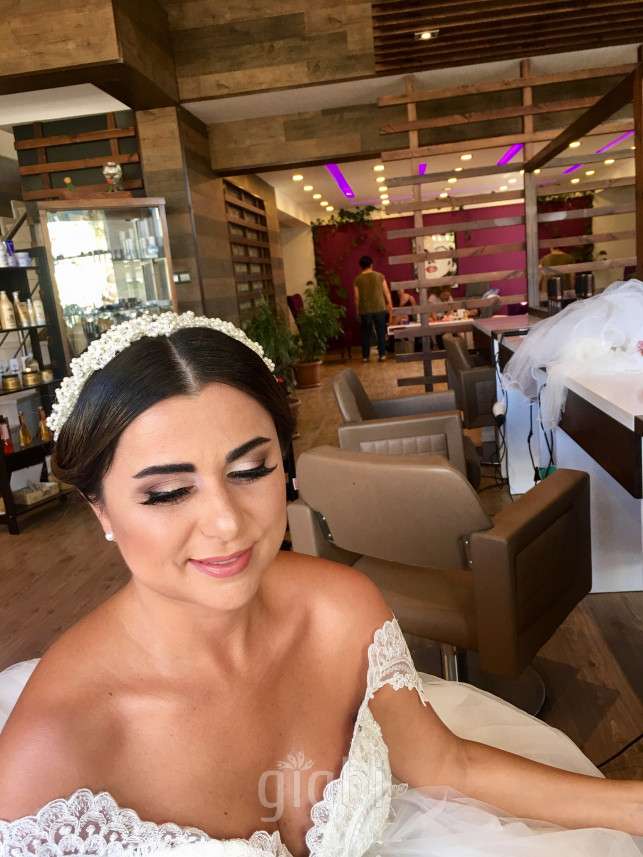 Elser Yılmaz Makeup Artist