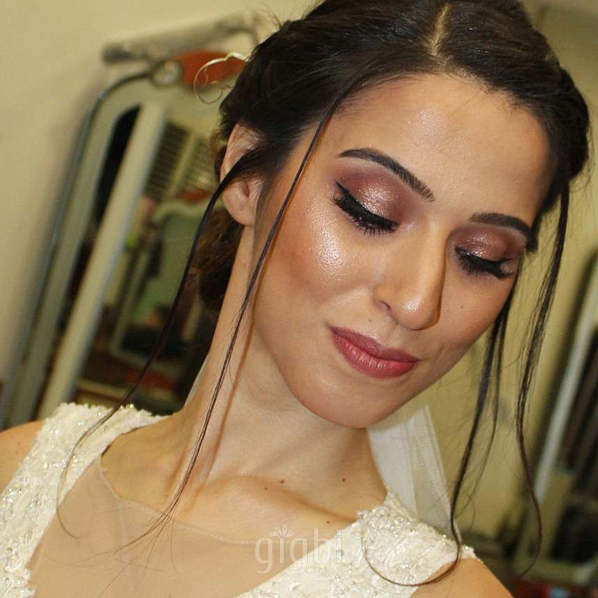 Elser Yılmaz Makeup Artist