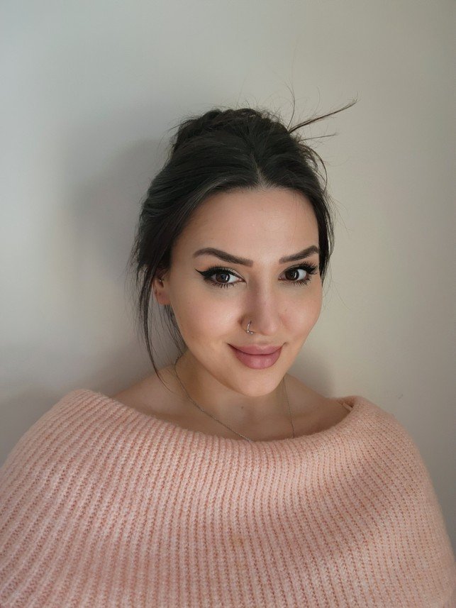 Psikolog Erva Şimşir