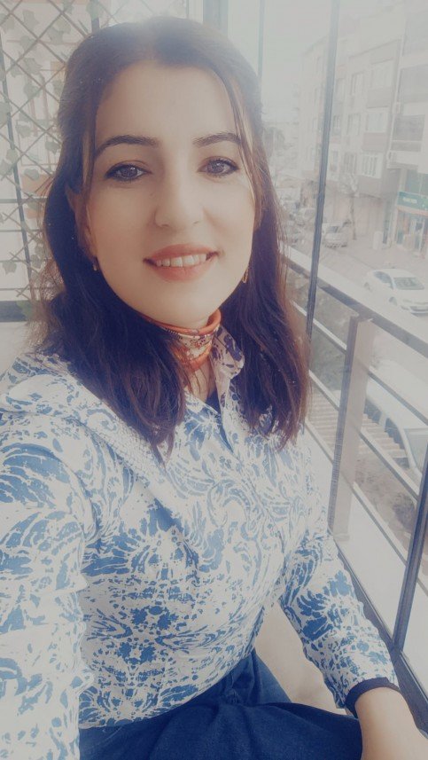 Esma Aşut