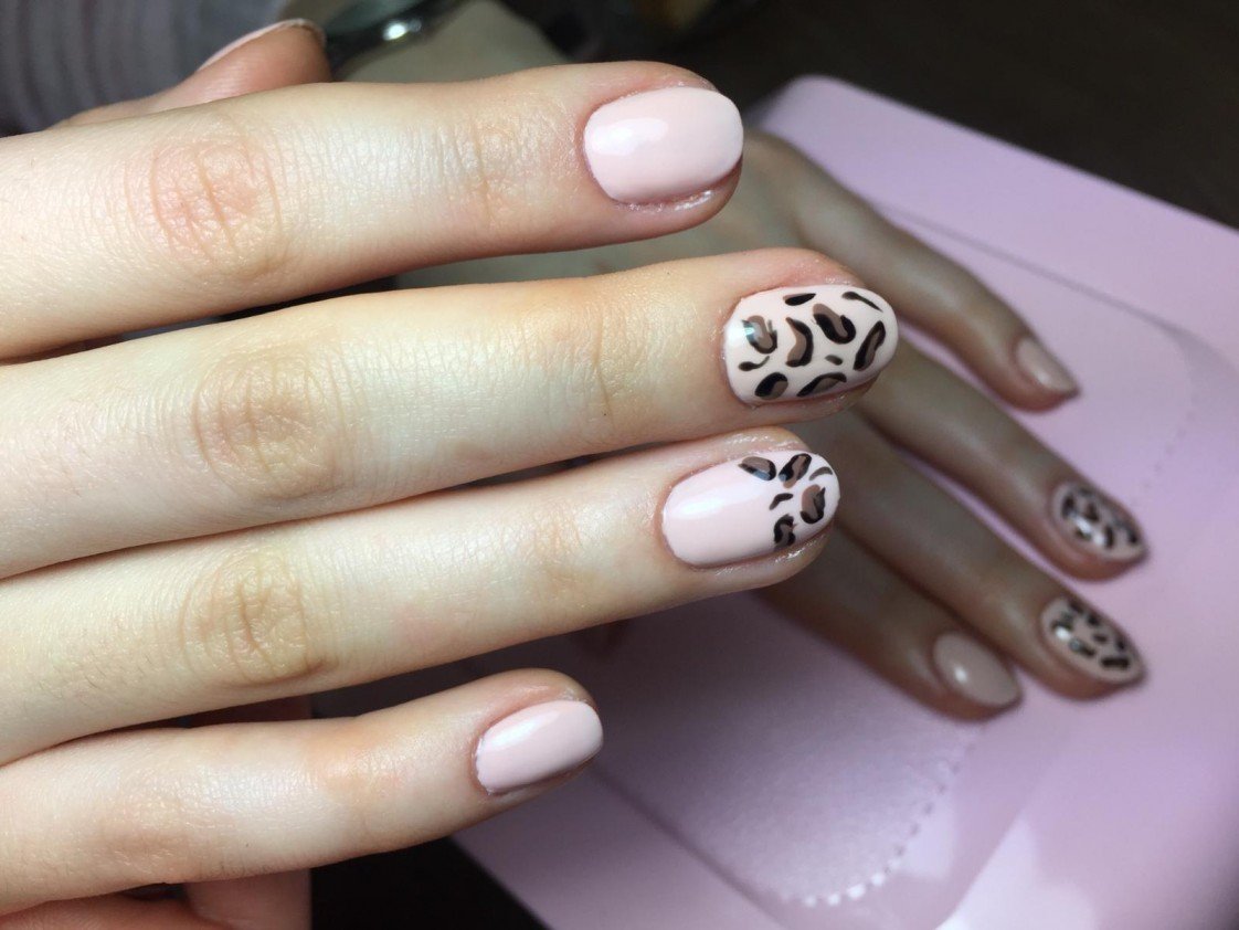 Fatma İnan Nail Art