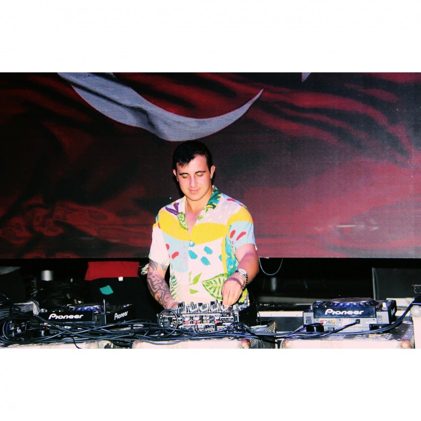 Fikret  Büyükçelik