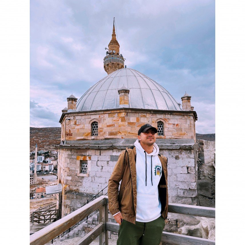 Fikret  Büyükçelik