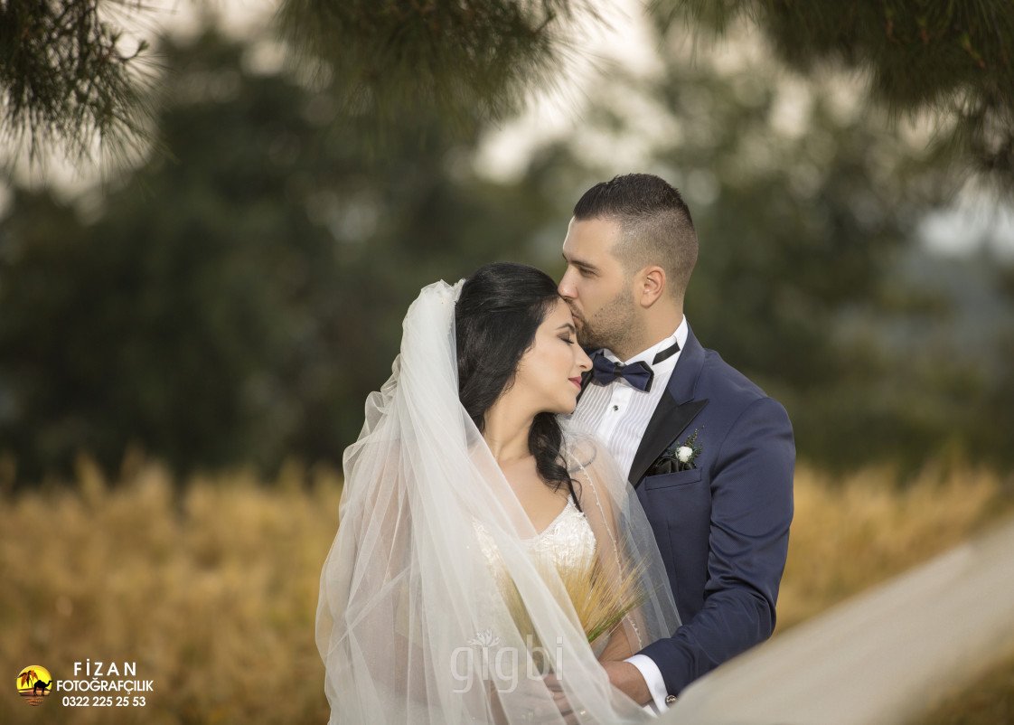 S. & E. T. Photography