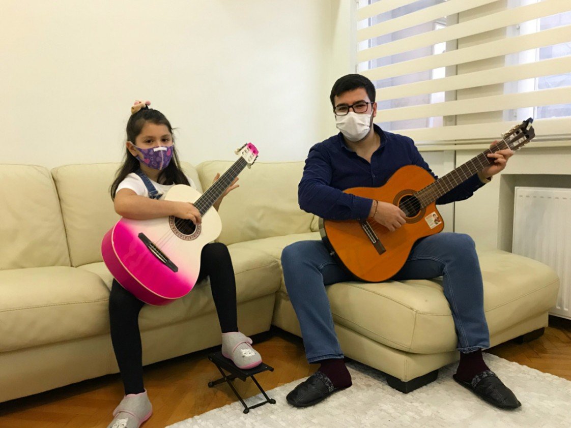 Gitar Eğitmeni Gökhan Hoca