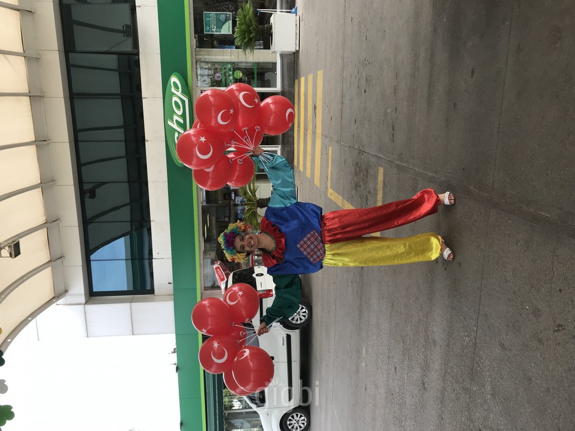 Gökkuşağı Palyaço 