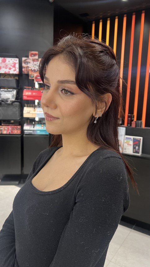 Göksu Yaşaroğlu Make Up