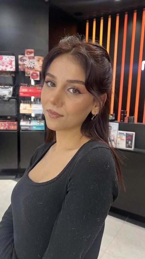 Göksu Yaşaroğlu Make Up