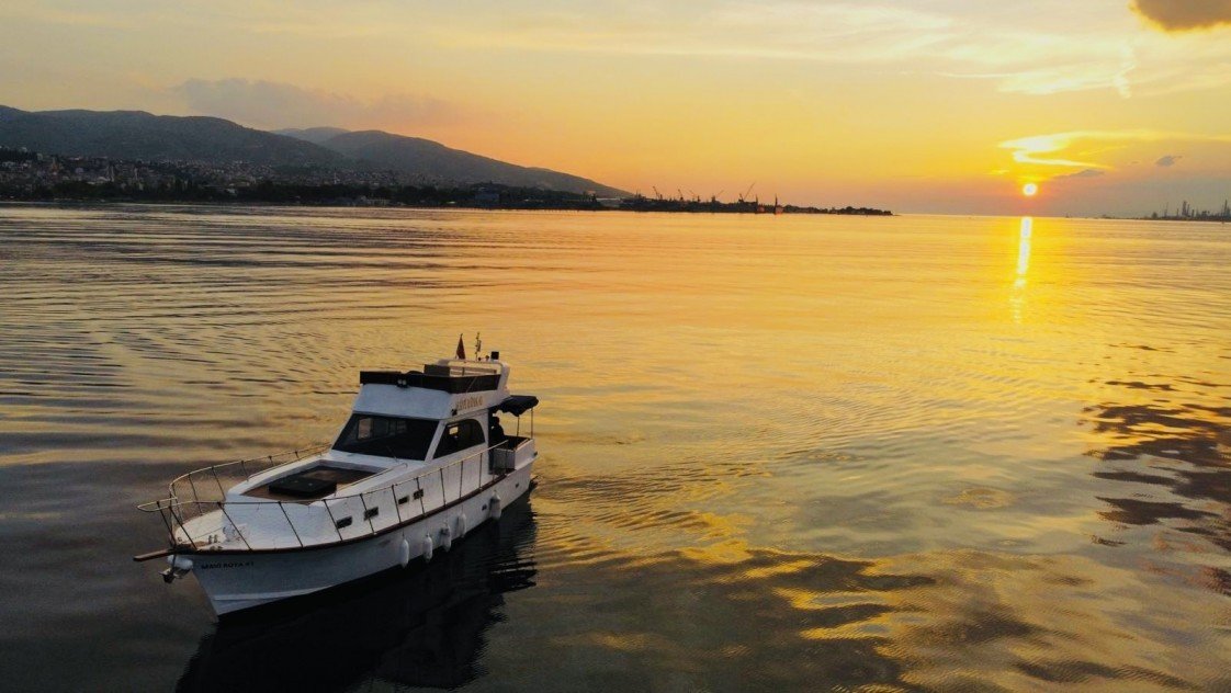 Mavi Rüya & Beyaz Masal