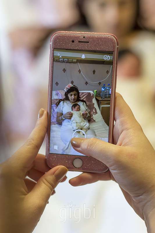 Gülen Bebe Fotoğrafçılık