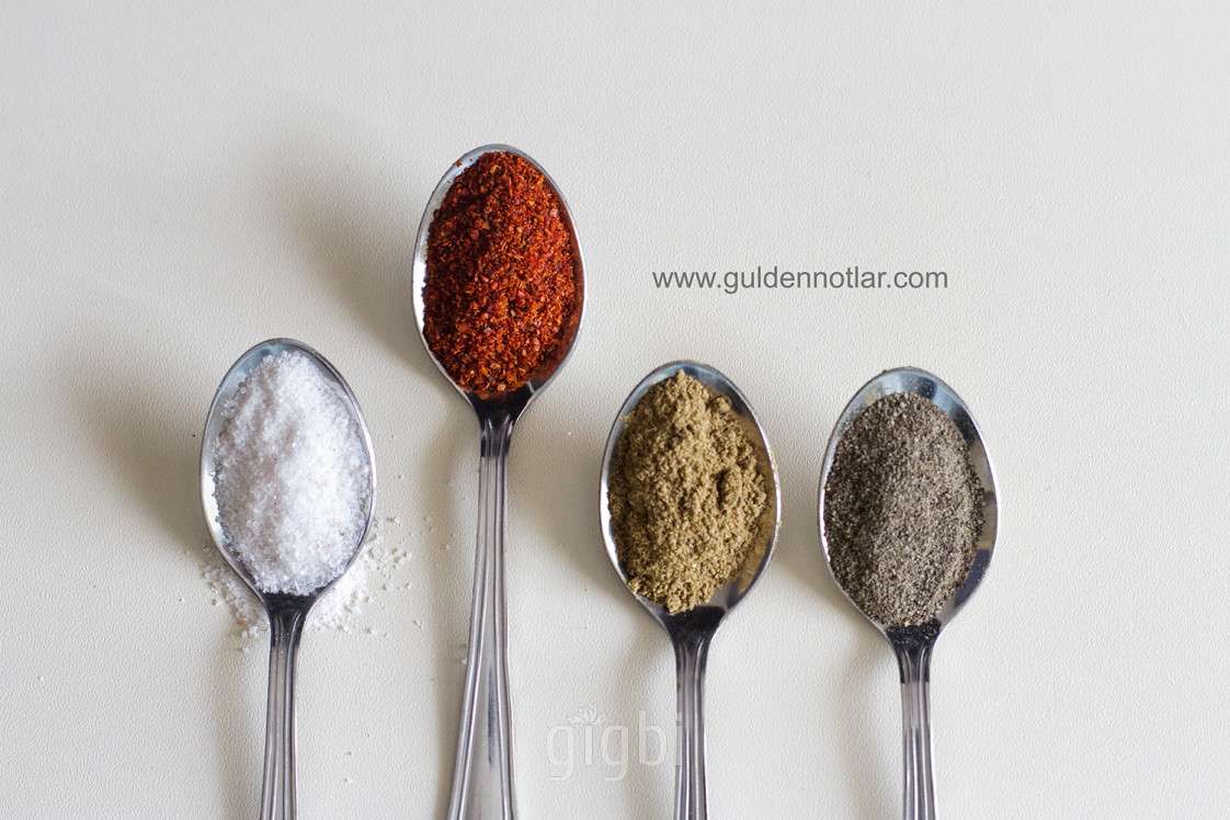 Gülen Bebe Fotoğrafçılık