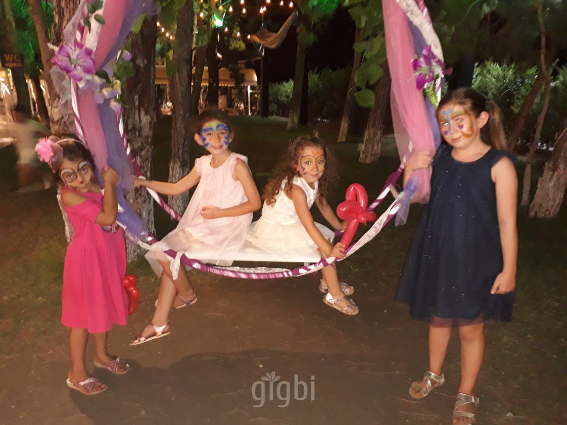 Gülen Yüz Palyaço Pıtır