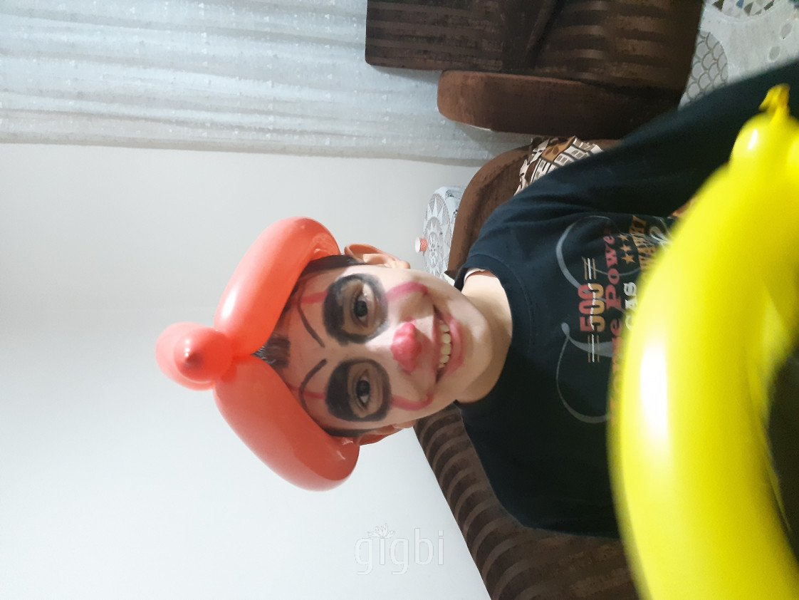 Gülen Yüz Palyaço Pıtır