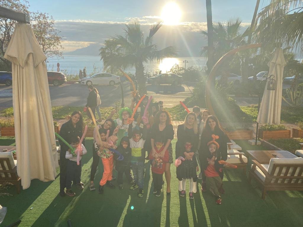 Gülen Yüz Palyaço Pıtır