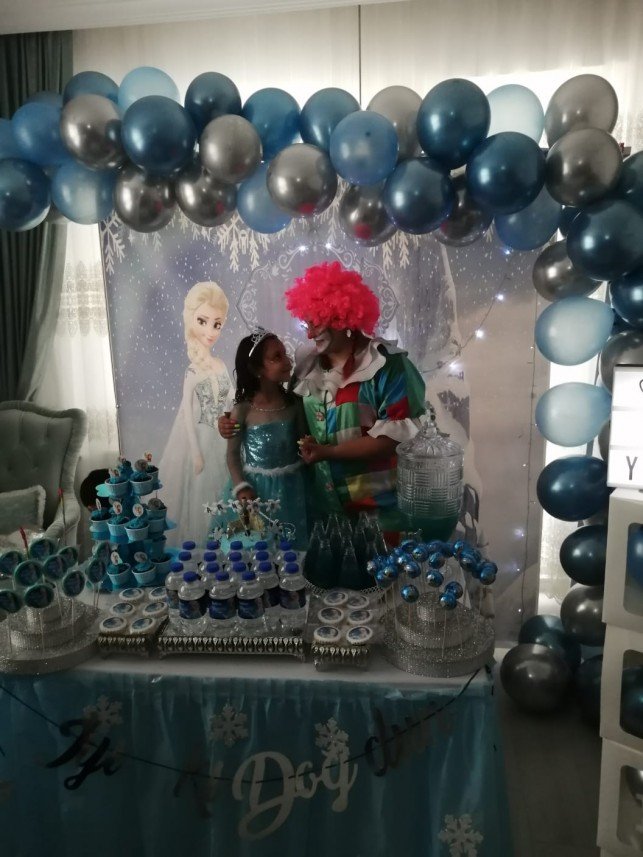 Gülen Yüz Palyaço Pıtır