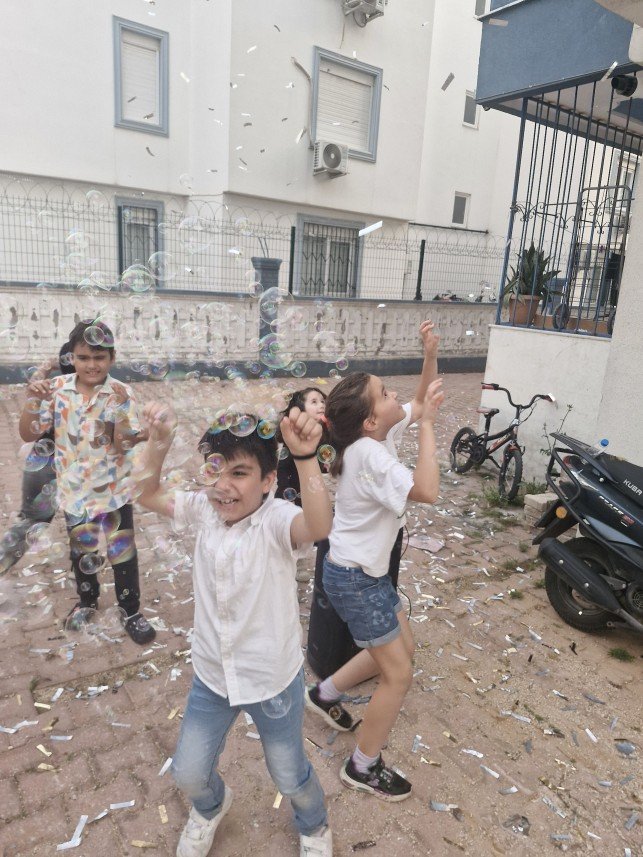 Gülen Yüz Palyaço Pıtır