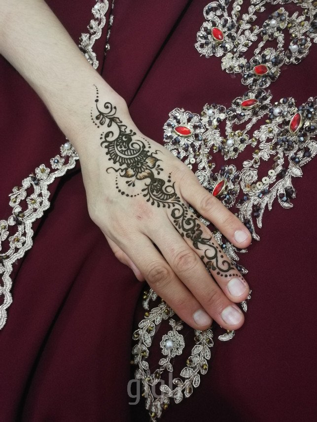 Hamarat Ellerim Henna Hint Kınası Hizmetleri