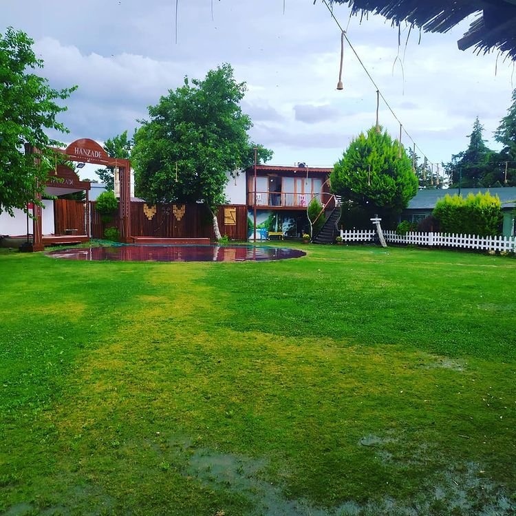 Hanzade Kır Bahçesi