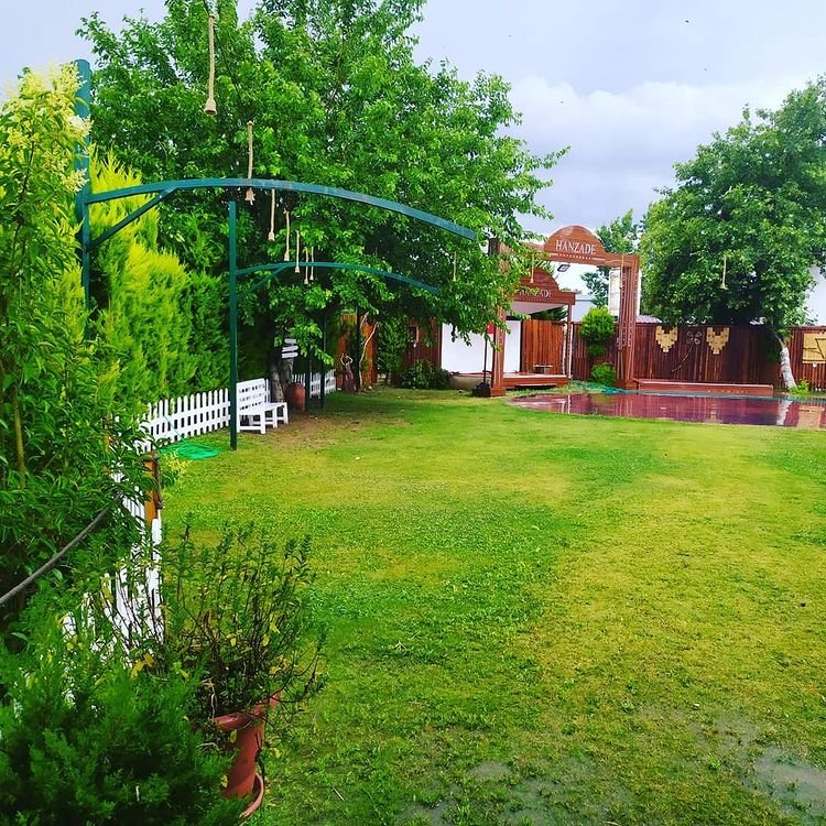 Hanzade Kır Bahçesi
