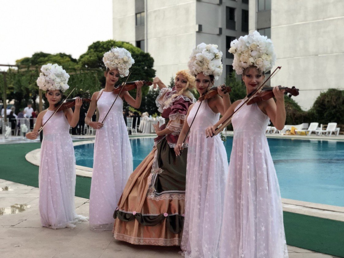 Henna Dance Performance 
