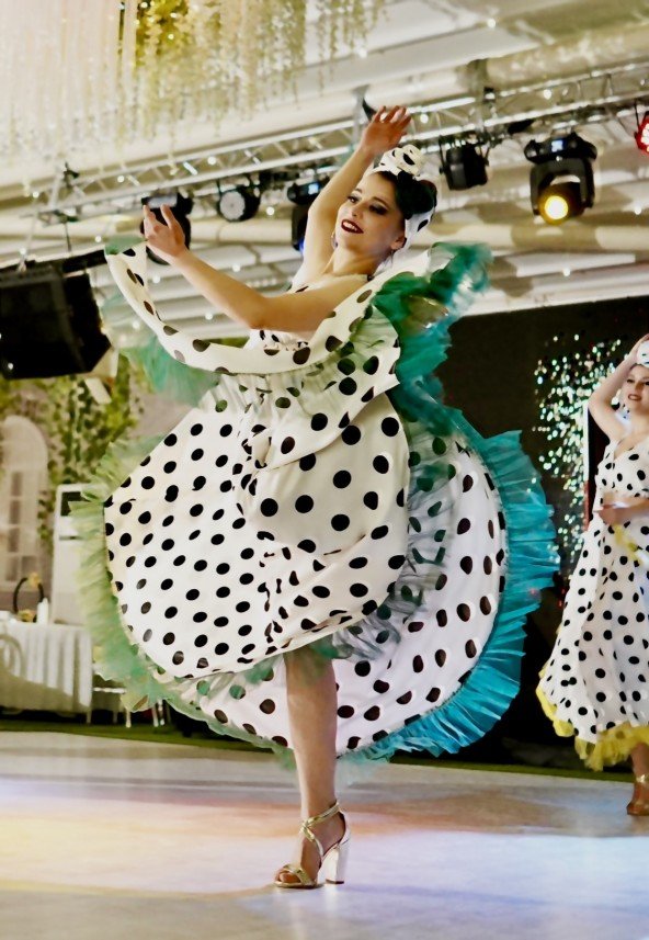 Henna Dance Performance 