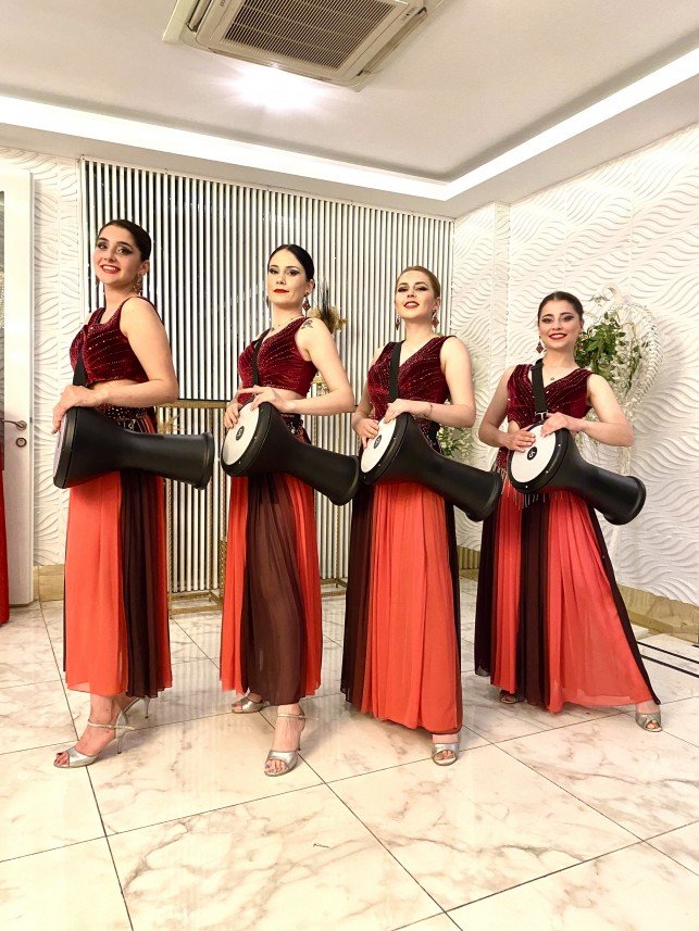 Henna Dance Performance 