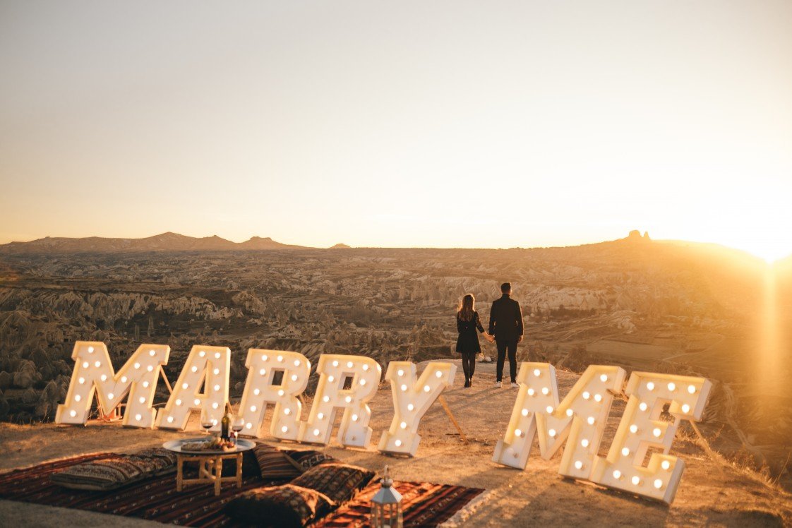 Peri Bacaları Evlilik Teklifi