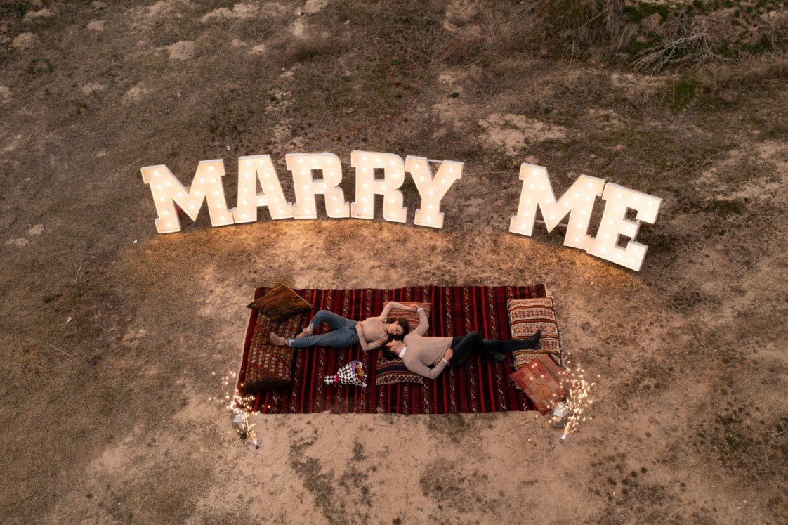 Peri Bacaları Evlilik Teklifi