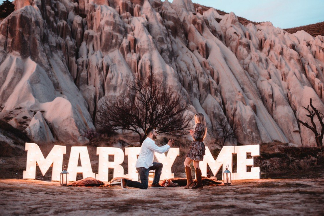 Peri Bacaları Evlilik Teklifi