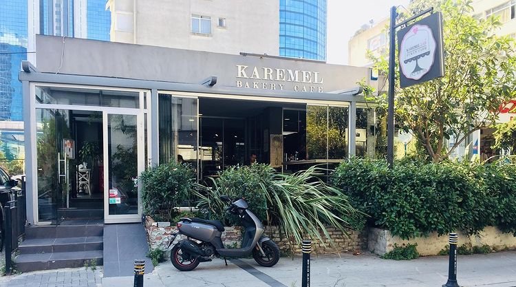 Karemel Lab Bakery Cafe