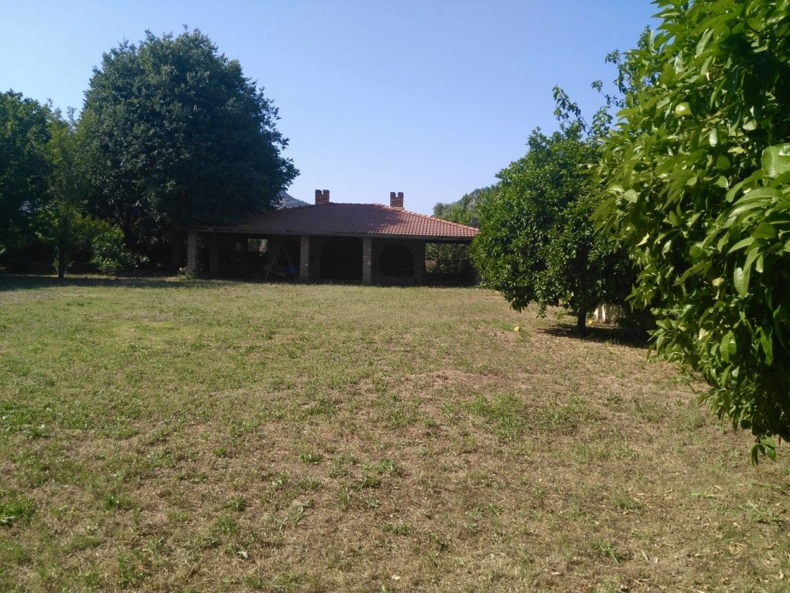 Koca Bahçe Çiftlik Evi