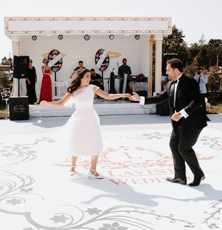 Lavinia Kır Bahçesi