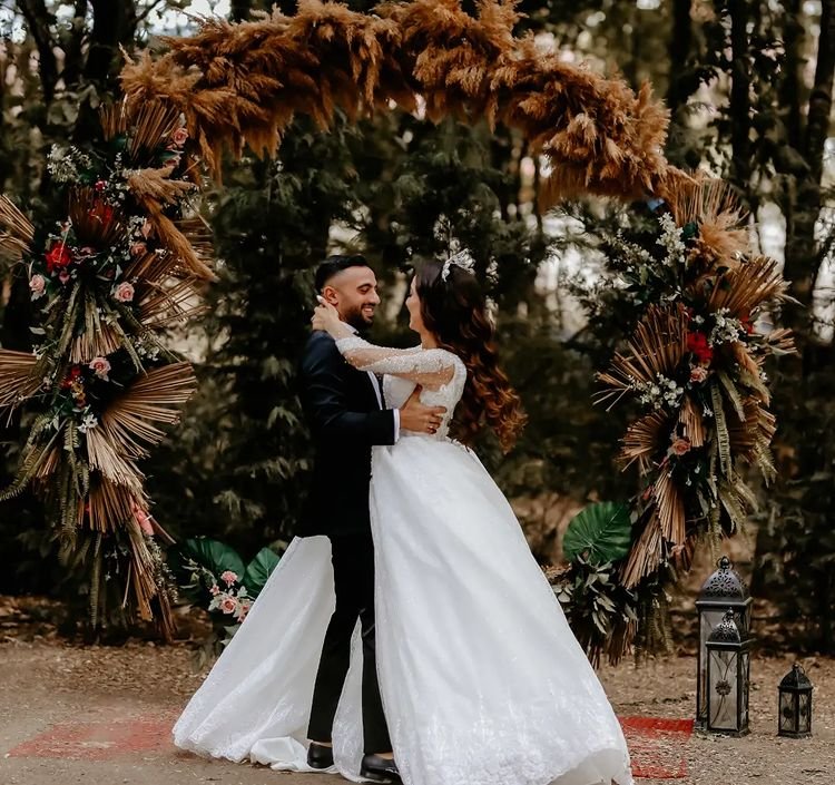 Lavinia Kır Bahçesi