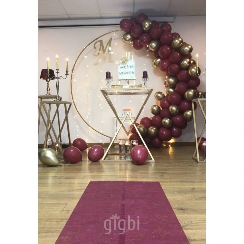 Madam Three Organizasyon