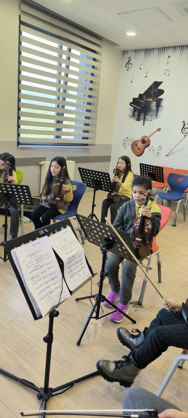 Mavi Şapka Müzik Atolyesi