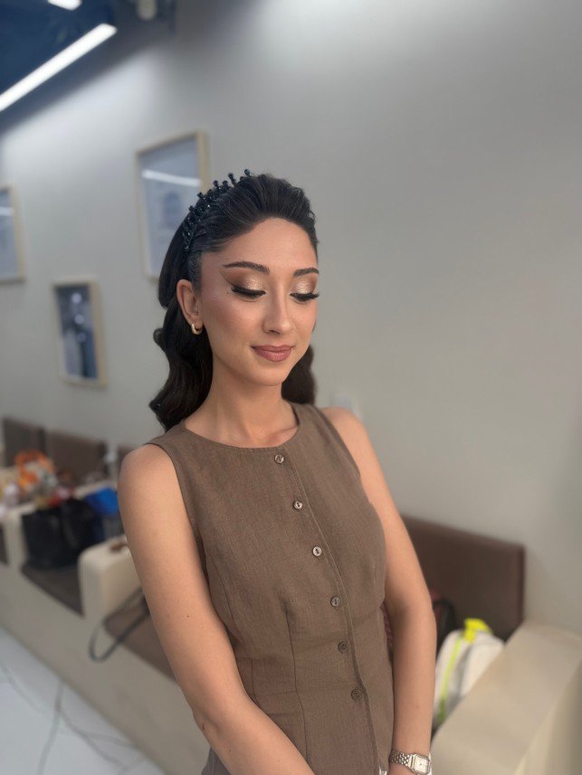 Merve Bora
