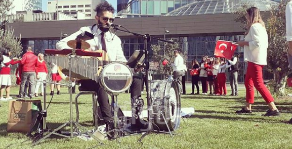 Metin Önderoğlu One Man Band