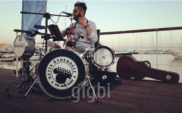 Metin Önderoğlu One Man Band