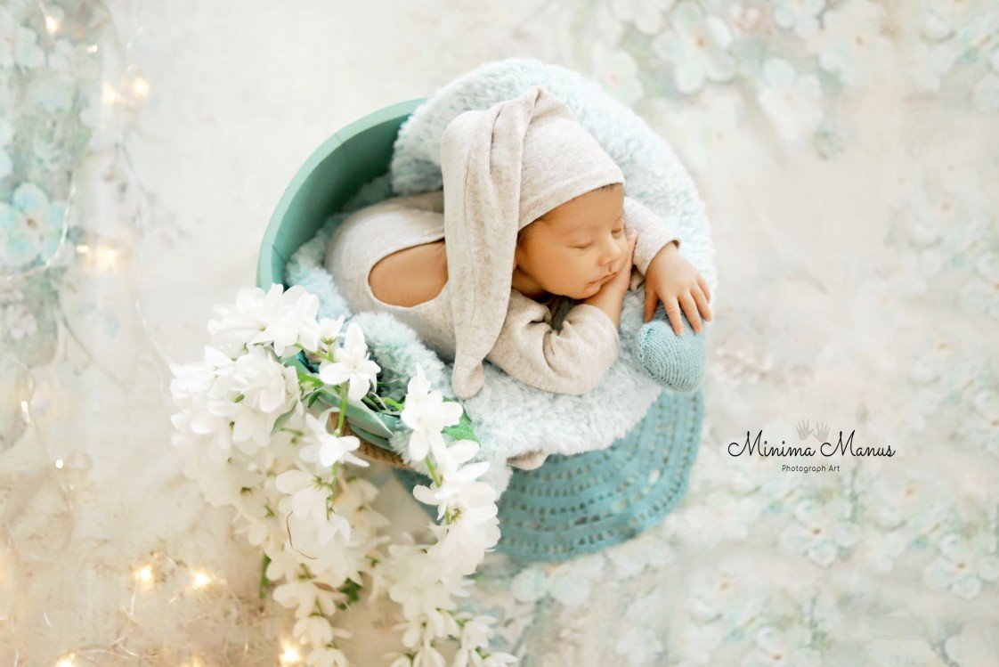 Minima Manus Photograph Art