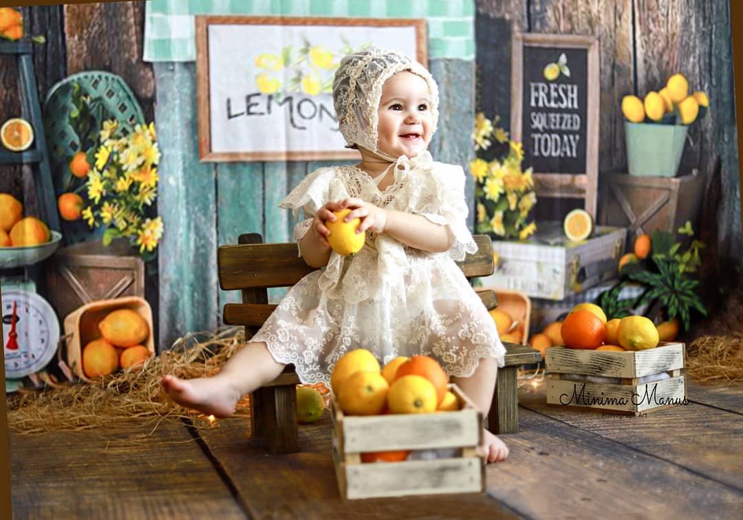 Minima Manus Photograph Art