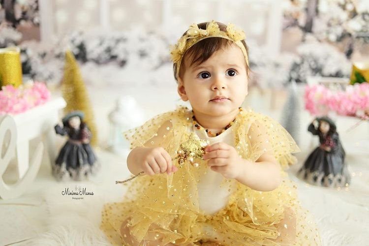 Minima Manus Photograph Art