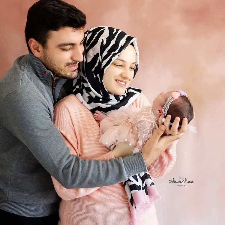 Minima Manus Photograph Art