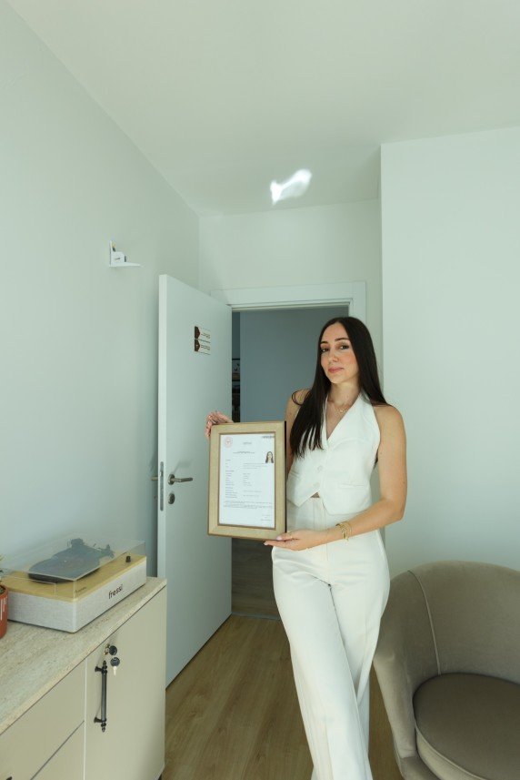 Mirella Murat
