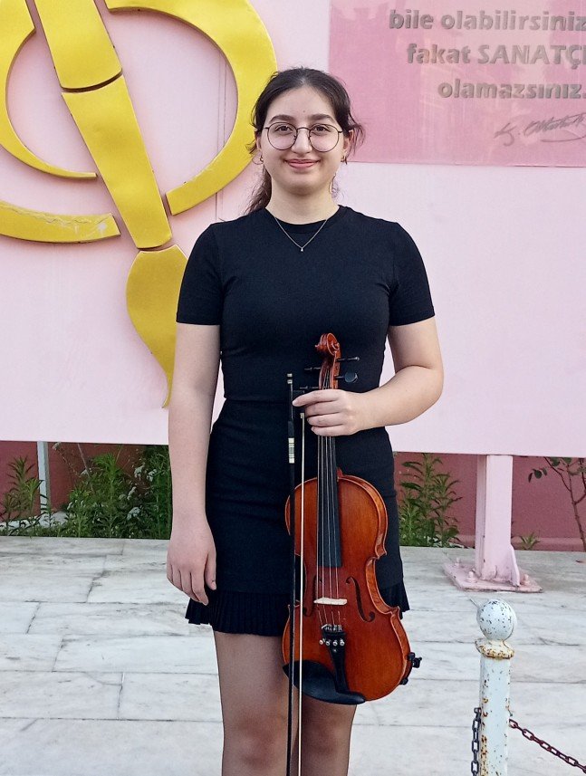 Özge Aydoğan